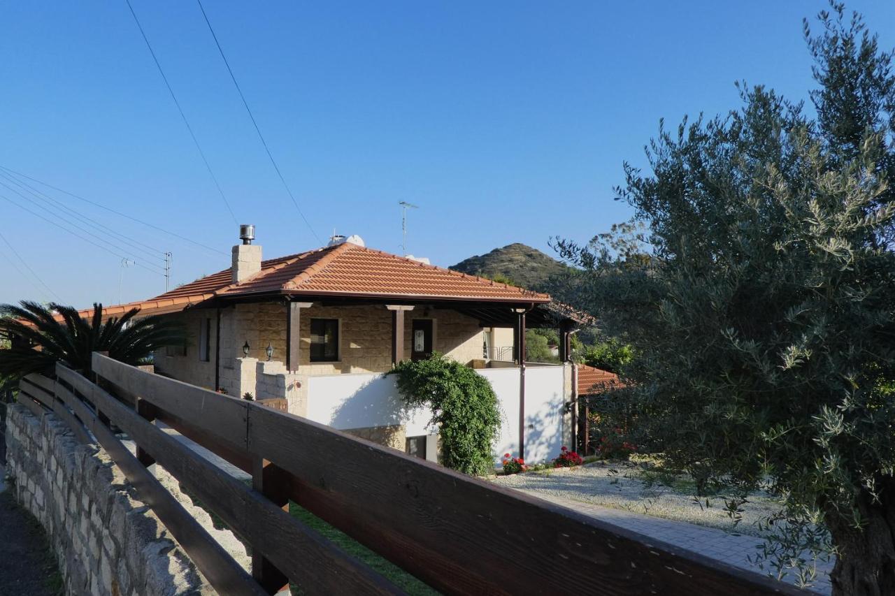Lola'S Cottage & Garden Kalokhorio Exterior foto